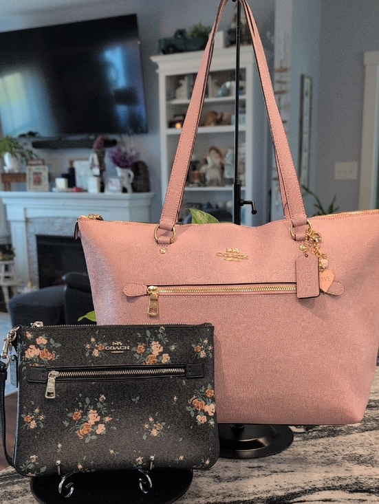 Coach Handbags - Coach Pink Gallery Leather Tote with Rose Bouquet Lining & Matching  Wristlet